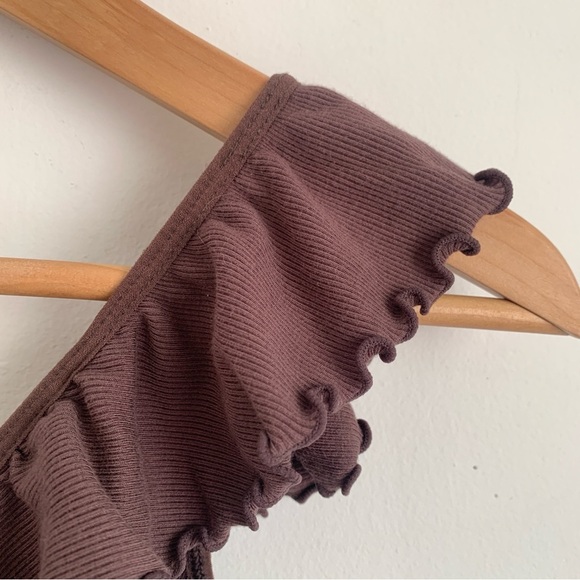 Aritzia Wilfred Danette Bodysuit Ruffle - Picture 4 of 11